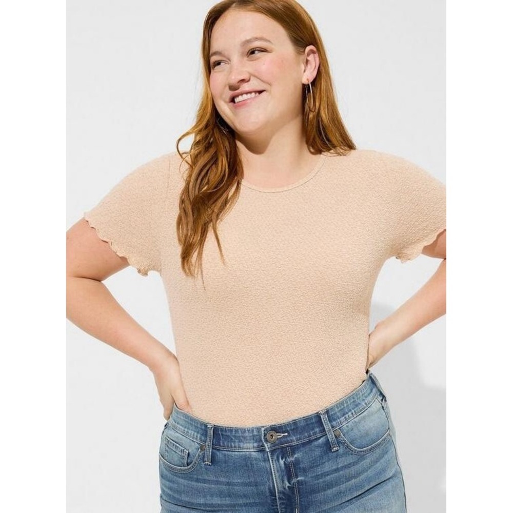 NWT Torrid Textured Crepe Jersey Crew Neck Tee 3X